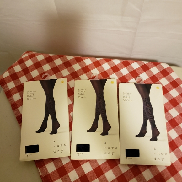 a new day Accessories - A Bundle of 4 A new Day Flocked 50 Denier Stocking